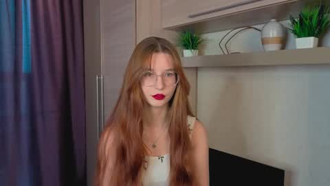 Maria online show from November 8, 1:36 pm