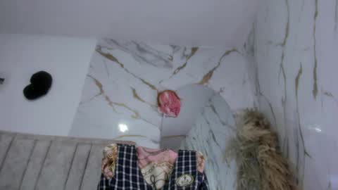 Brenda online show from April 8, 6:05 am