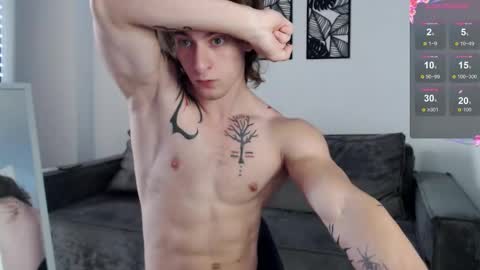 Snapshot of brendan__piks chatting on September 10, 7:42 am brendan__piks online show from September 10, 7:42 am