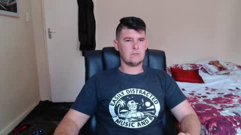 ask me lol online show from April 16, 9:42 am