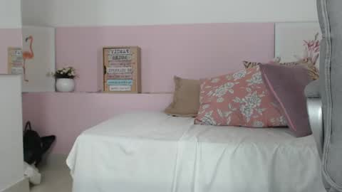 Brenda online show from February 3, 6:49 pm