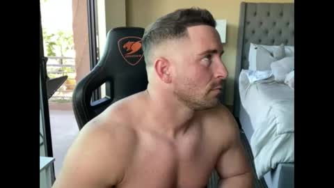 Brett Mycles online show from October 21, 11:30 pm