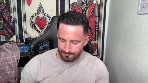 Brett Mycles online show from February 6, 10:23 pm