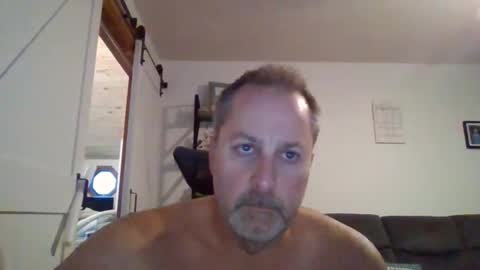 hey online show from November 17, 8:55 pm