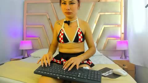 bria_moon online show from October 31, 2:50 pm