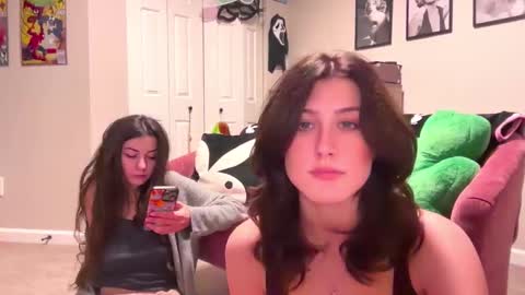 Snapshot of briadominick chatting on February 5, 5:09 am Brianna3 online show from February 5, 5:09 am