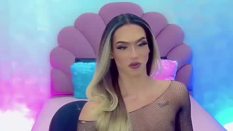 Snapshot of briana_sex32 chatting on January 22, 10:29 am BRIANA online show from January 22, 10:29 am