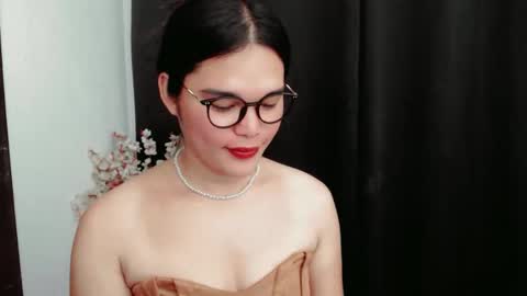 Claire online show from June 10, 9:46 pm