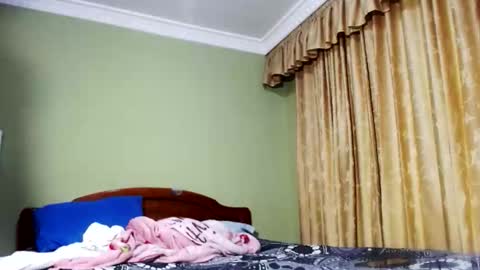 brianhot_23 online show from May 13, 1:48 am