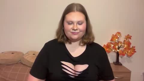 Brianna online show from November 16, 7:27 pm