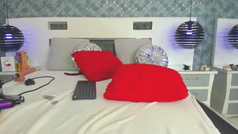 briannamiller online show from February 13, 12:35 am