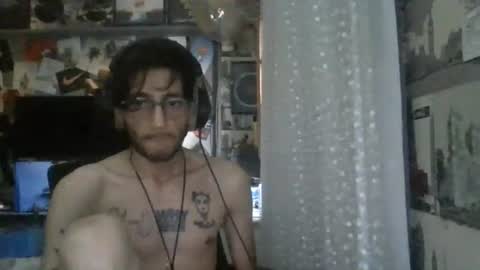 brighteyes3137 online show from May 22, 4:14 pm