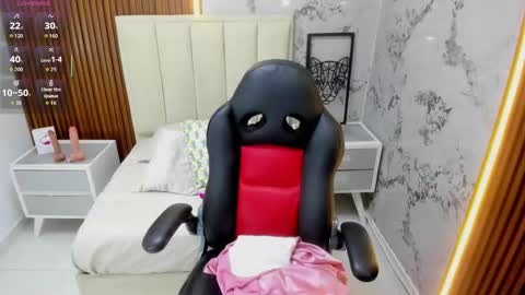          online show from October 3, 12:46 pm