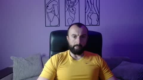 brindlefly69 online show from May 19, 10:11 am