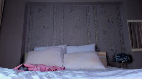 Ann online show from December 20, 7:43 pm