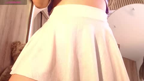  B R I N N A   online show from October 28, 6:31 pm