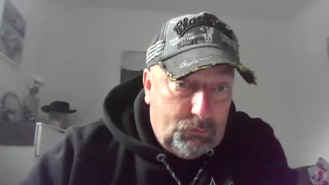 Brisco schner Schwanz online show from June 12, 9:08 am