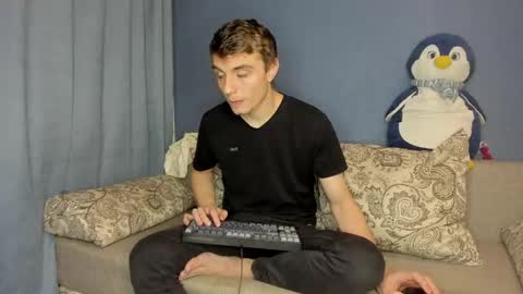 bristlebback online show from May 13, 4:49 pm