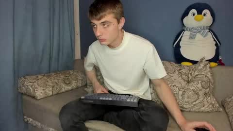 bristlebback online show from May 9, 5:08 pm
