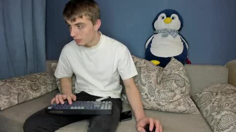 bristlebback online show from May 4, 4:57 pm