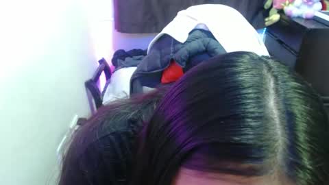 scarleth    follow mee 3 kis online show from March 1, 2:59 am