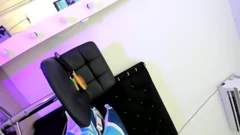 britannyxhorny online show from October 18, 5:11 am