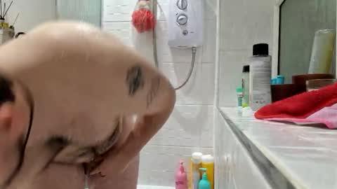 Chubby British Cock online show from December 24, 9:55 pm