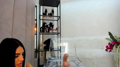britney_charm online show from May 9, 7:14 am