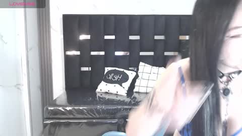 Britney  online show from February 6, 2:59 am