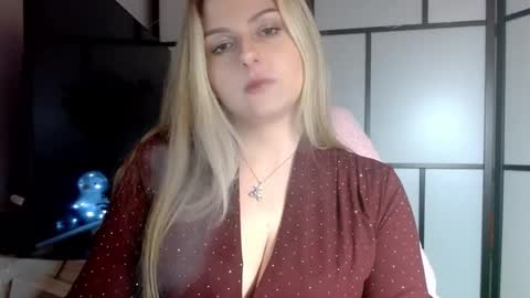 BritneyGlow online show from December 29, 12:52 am