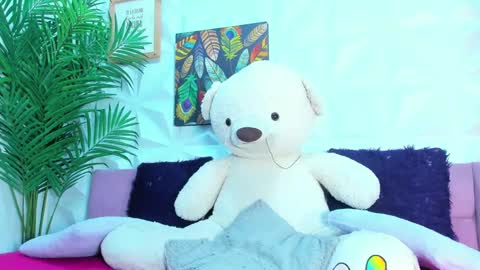 Snapshot of briyit_doll chatting on September 17, 5:11 am BRIYIT online show from September 17, 5:11 am