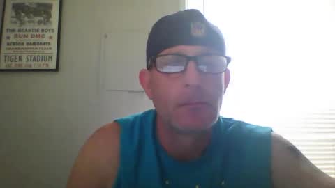 brodyb545755 online show from May 24, 2:12 pm