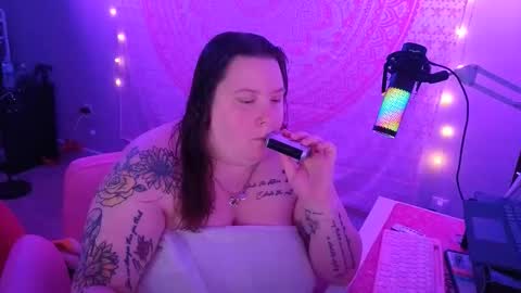 Madam Brooke online show from March 12, 1:42 am