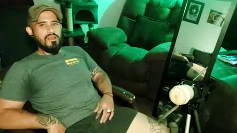 brownboyt online show from June 26, 8:14 pm