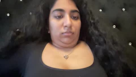 browngoddess1698 online show from January 3, 8:01 pm