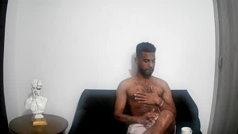 bruce_1111 online show from April 6, 4:46 am