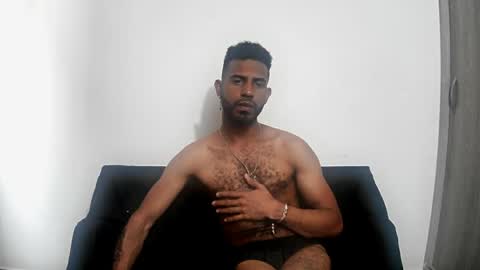 bruce_1111 online show from April 29, 4:01 pm