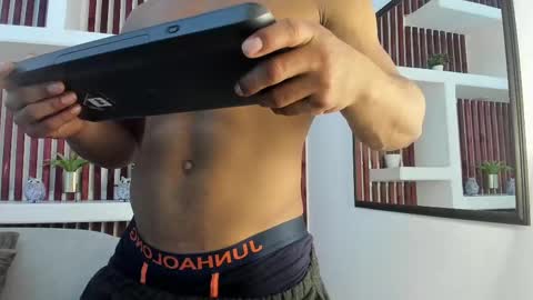 bruce_stroud online show from September 24, 11:39 am