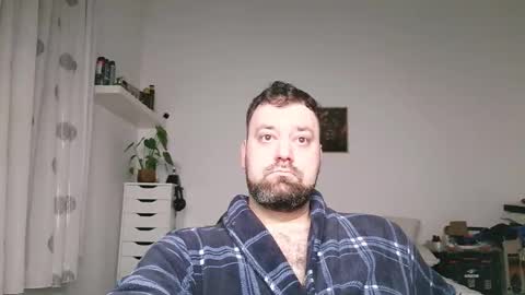 Bruce online show from October 25, 8:09 pm