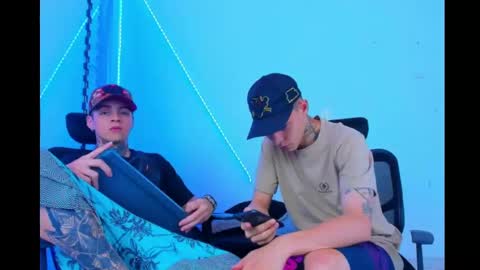 Snapshot of bruno_wild chatting on September 20, 12:30 pm Bruno wild online show from September 20, 12:30 pm