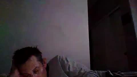 Snapshot of btownstud chatting on January 27, 9:34 am btownstud online show from January 27, 9:34 am