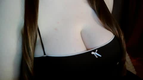 Nancy 3 online show from April 19, 6:10 pm