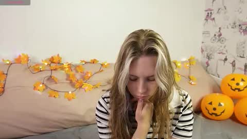 Sabrina  online show from October 28, 4:24 am