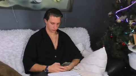 bubblecum_ online show from January 13, 8:27 pm