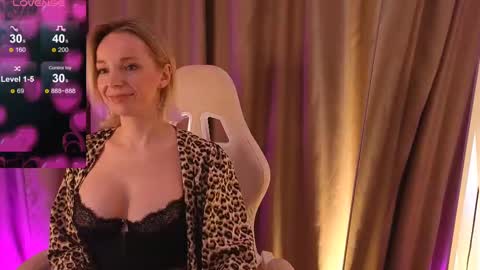 bubbling_crush online show from February 14, 6:02 am