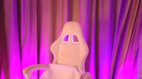 bubbling_crush online show from February 20, 11:32 pm