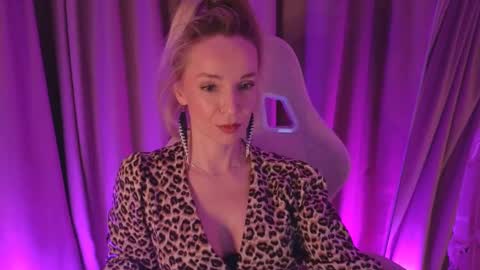 bubbling_crush online show from February 28, 5:48 pm