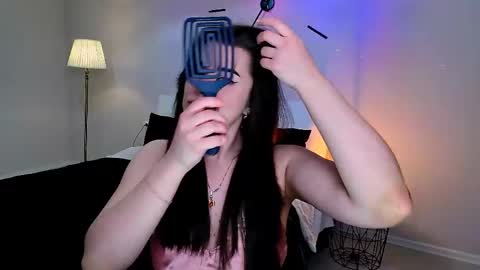 Ari online show from March 23, 2:00 pm