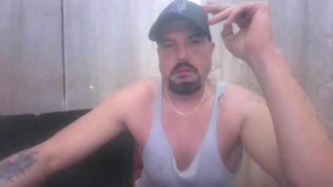 BuffaloNYDude online show from October 2, 3:38 am