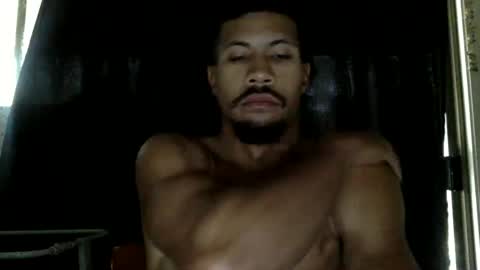 Snapshot of bulaboy27 chatting on March 6, 1:16 am bulaboy27 online show from March 6, 1:16 am